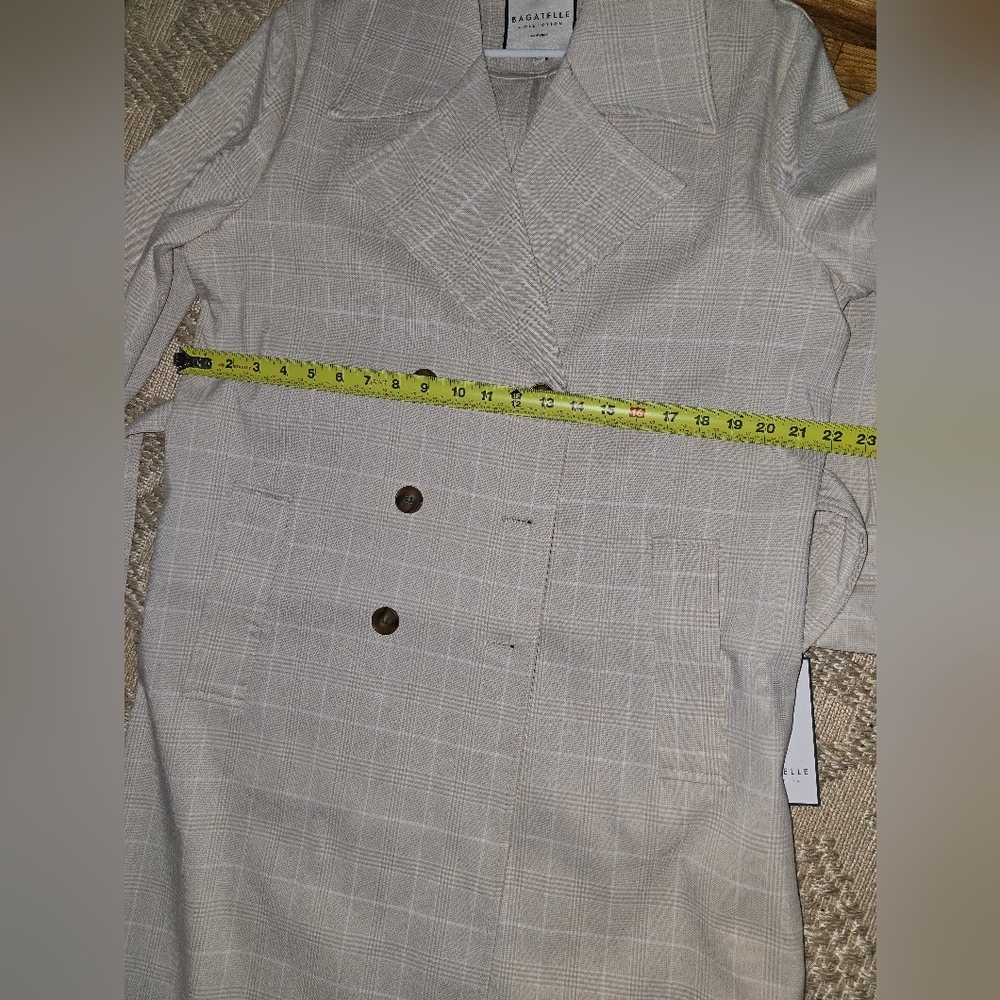 bagatelle Beige Plaid Double-Breasted Trench Coat - Picture 14 of 17